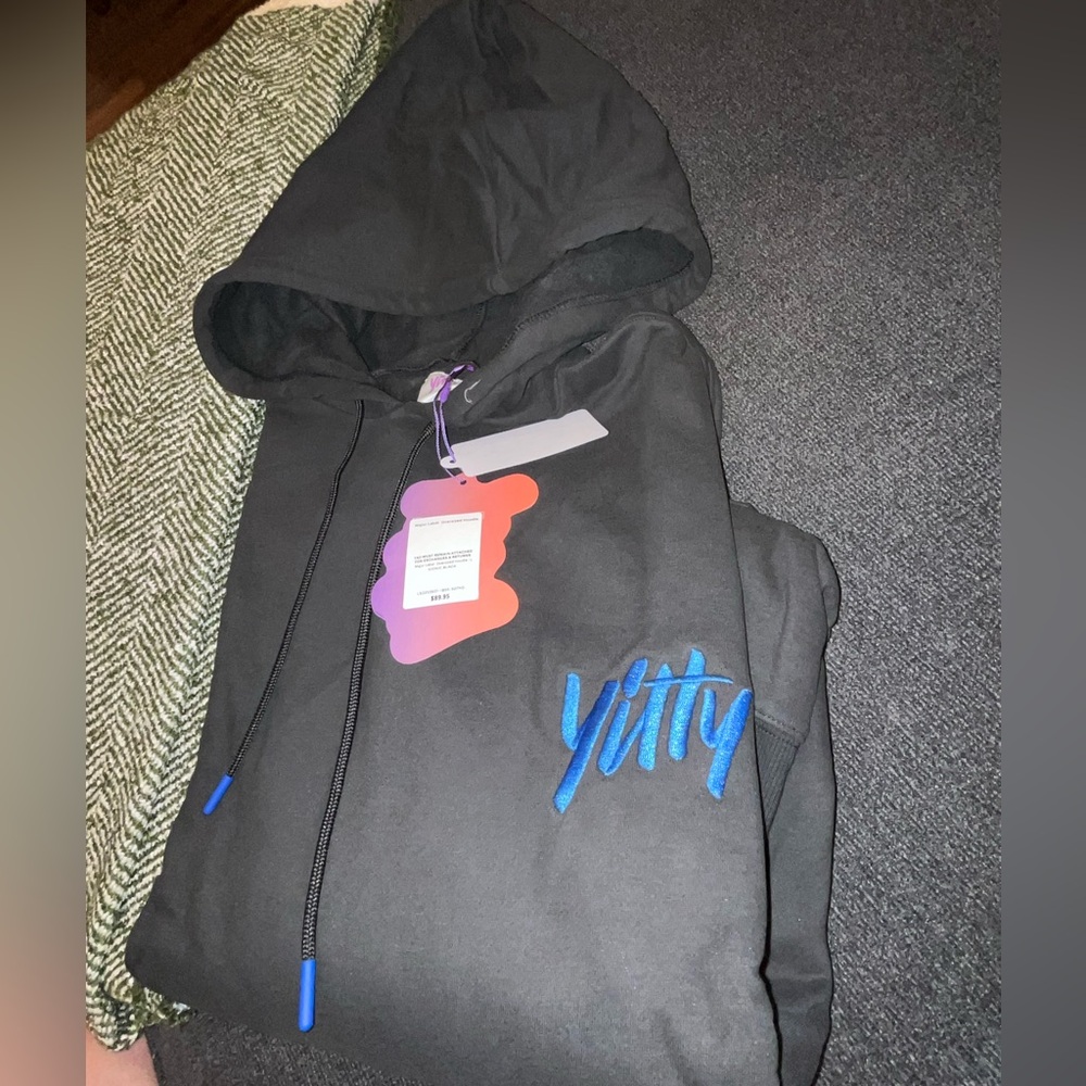 Yitty brand New Major Label Oversized Hoodie- Large